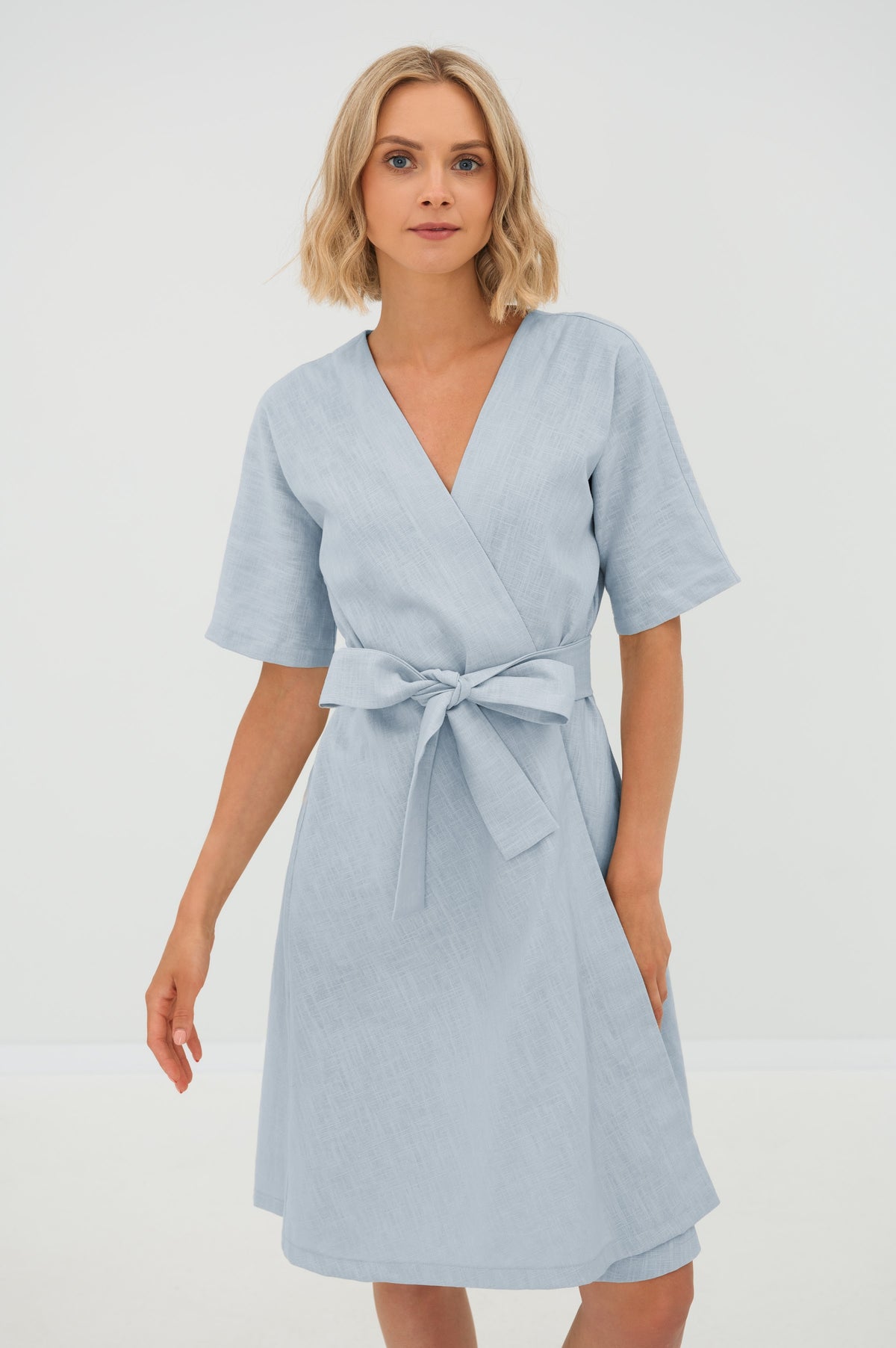 LeMuse CHLOE linen dress in light blue – studio 3/4 view #Color_Light blue