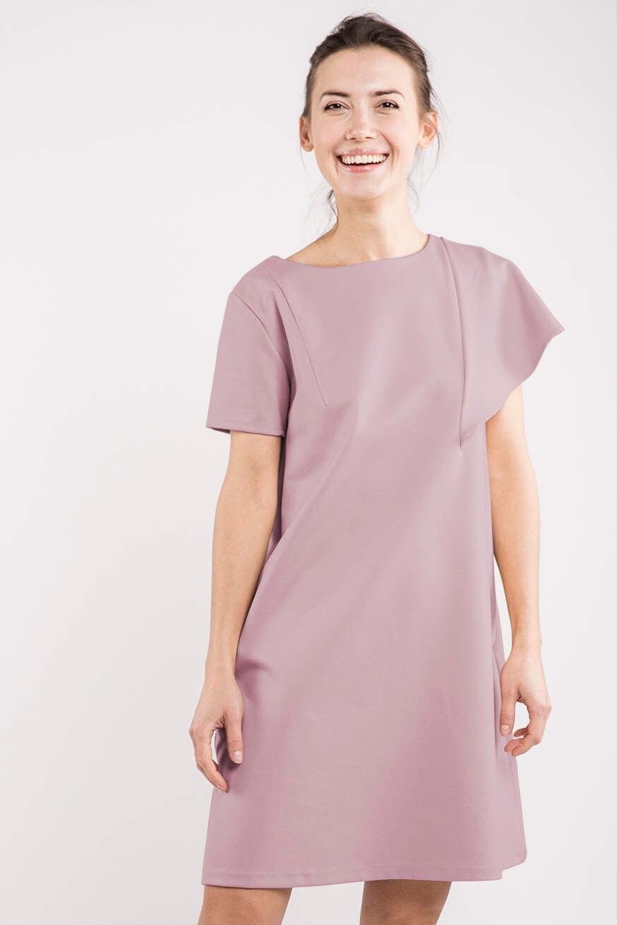 WING — Italienisches Punto-Milano-Strickkleid mit Flatterärmeln