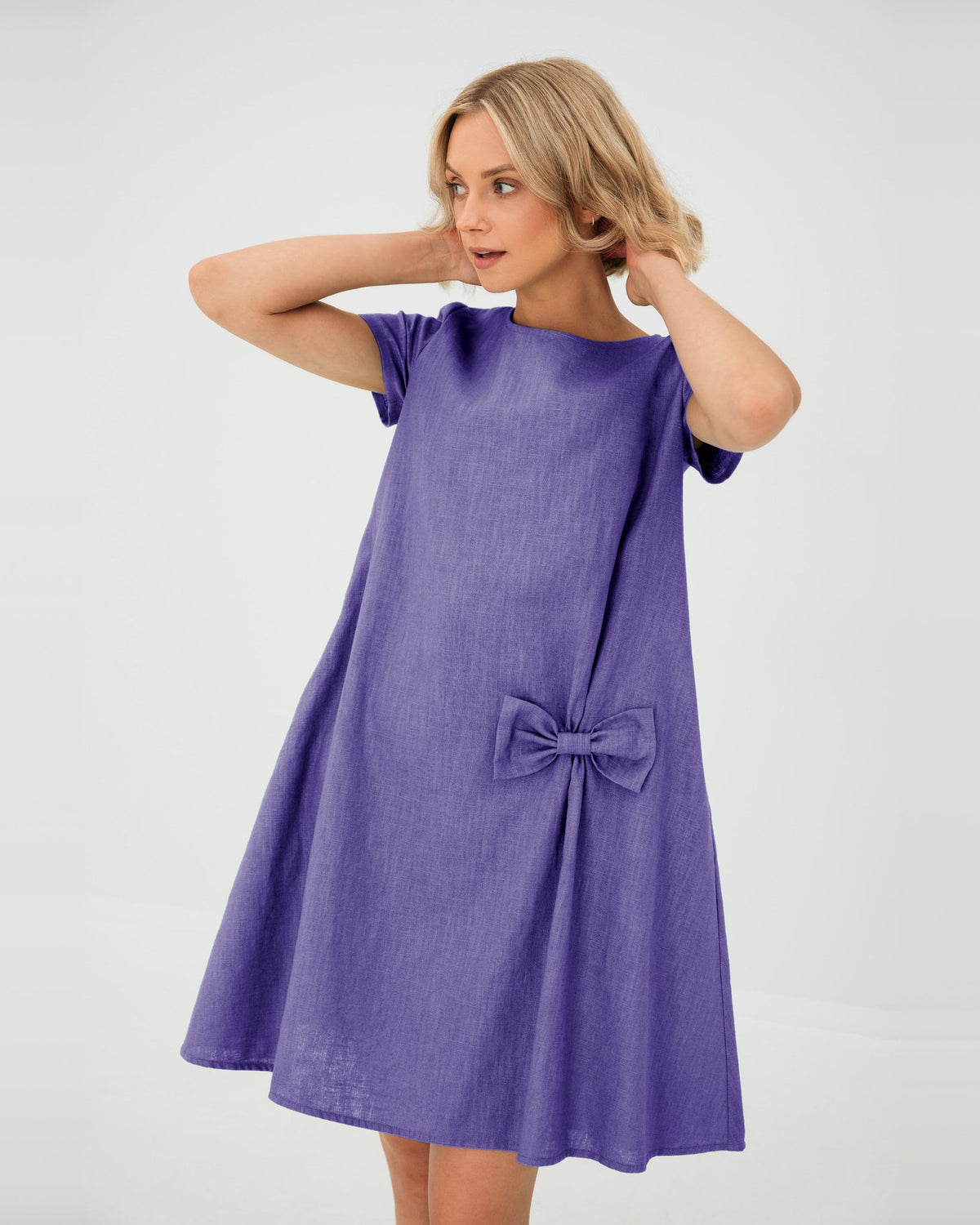 LeMuse SUMMER KISS linen dress in purple – studio front view, hands in hair #Color_Purple