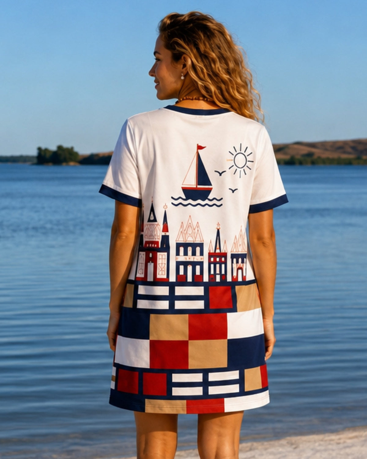 LAGOON – Nida Print Contrast Trim Dress – White suknelė, lifestyle prie ežero, nugara #Color_White