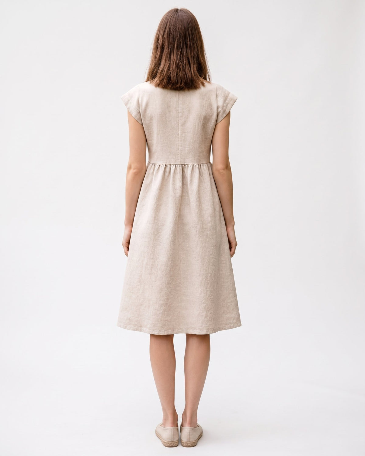 LeMuse LUNA linen dress in beige – back view #Color_Beige