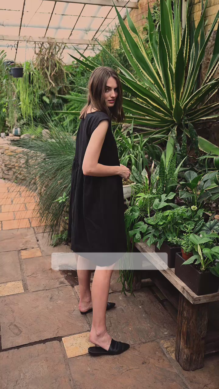 LeMuse LUNA linen dress – brand video