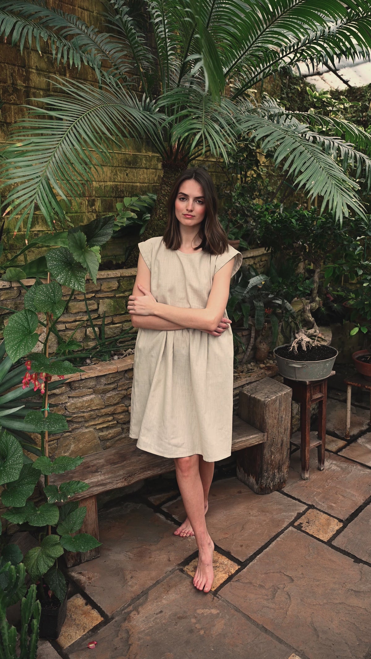 LeMuse LUNA linen dress in beige – video #Color_Beige