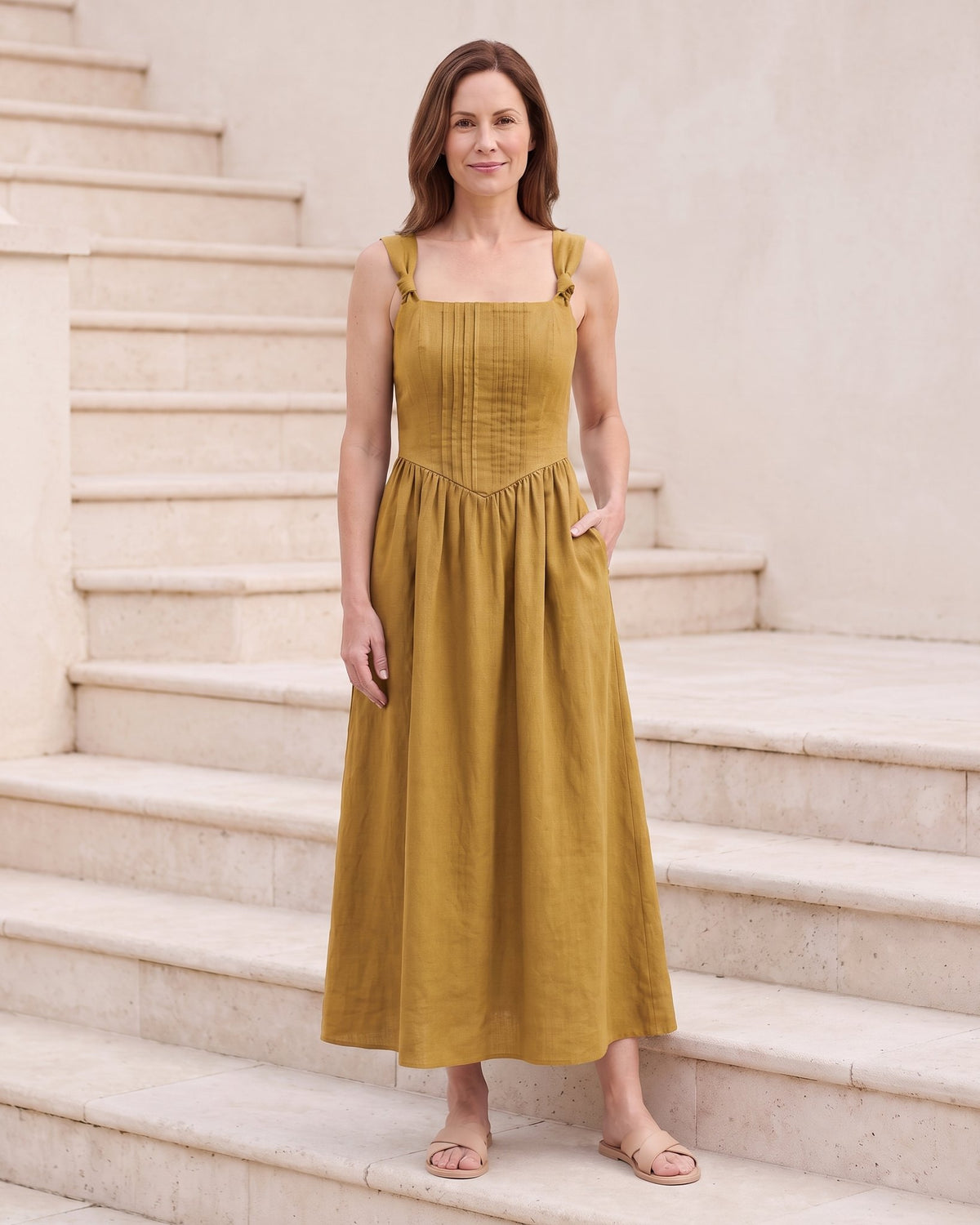 SERENADE – ochros spalvos lininė suknelė, laiptai #Color_Ochre