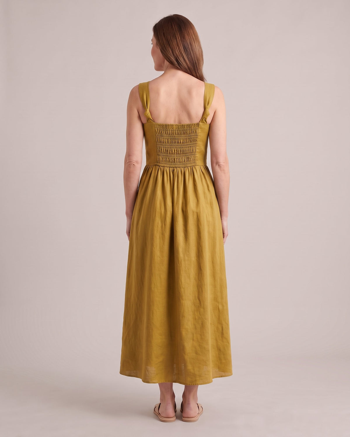 SERENADE – ochros spalvos lininė suknelė, nugara #Color_Ochre
