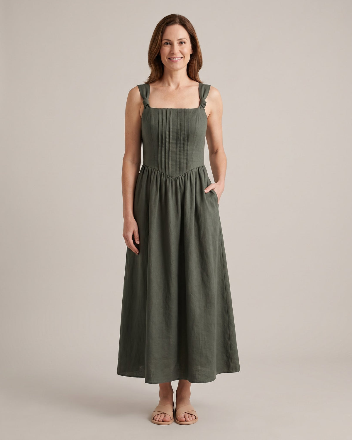 SERENADE – alyvuogių žalia lininė suknelė, priekis #Color_Olive green